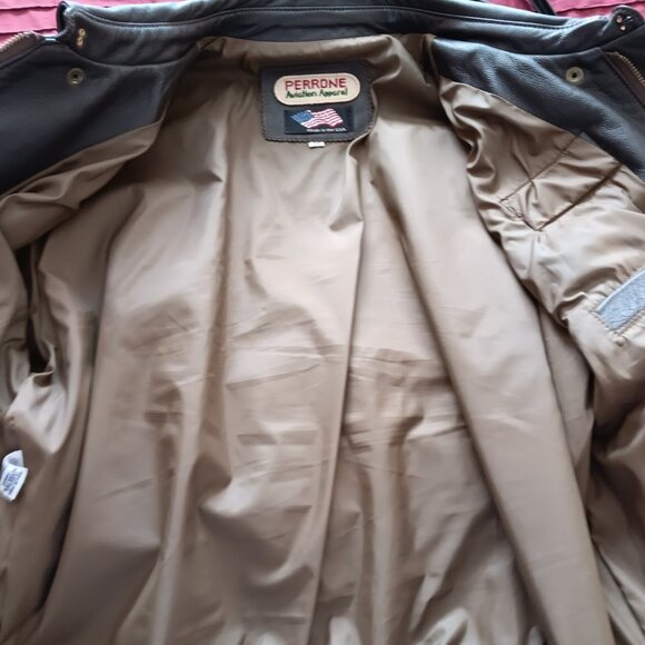 Rare 1999 Perrone Aviation Genuine Leather Bomber Jacket Nose Art  Briefing Time - Picture 10 of 10